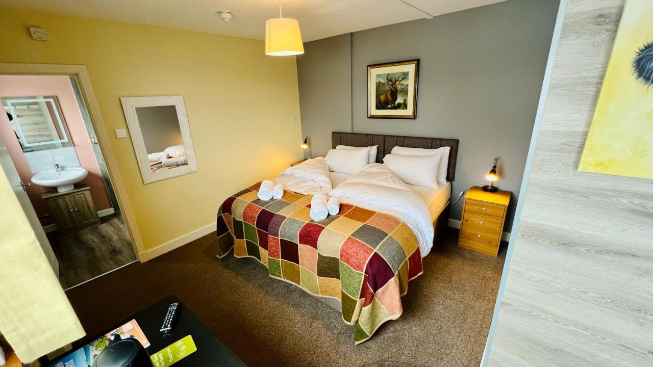Aultguish Inn Garve Esterno foto
