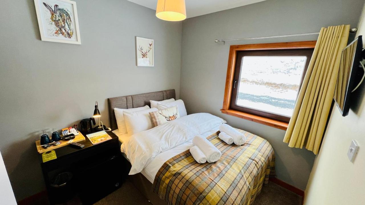 Aultguish Inn Garve Esterno foto