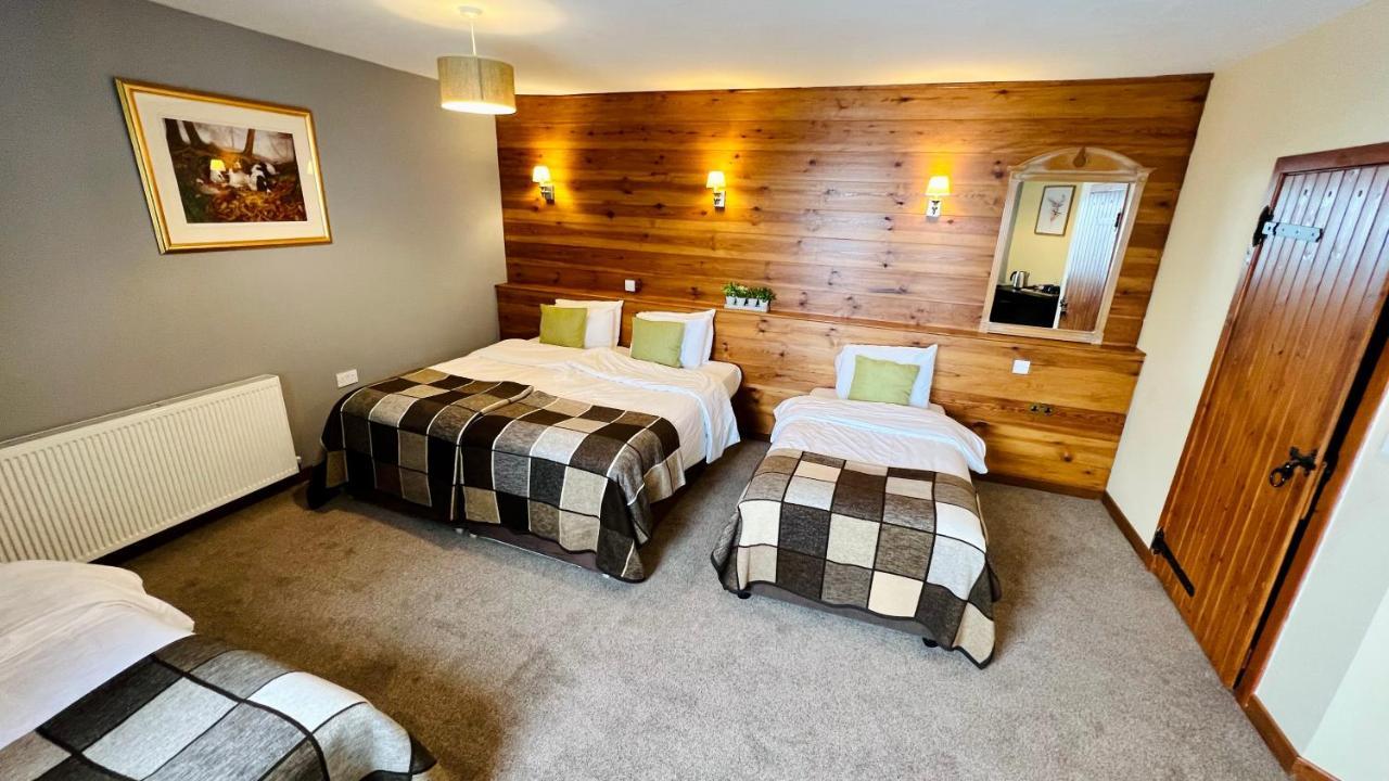 Aultguish Inn Garve Esterno foto