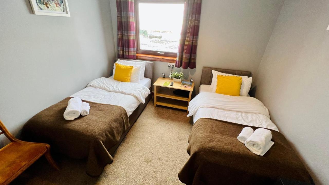 Aultguish Inn Garve Esterno foto